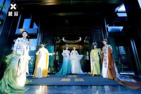 新奢盛境 全城共鉴丨和信·麓府营销中心，璀璨绽放