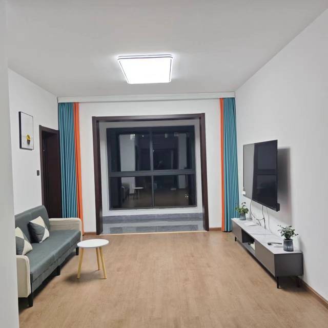 春馨雅居，3室2厅2卫，113㎡，精装，售价249万 二手房