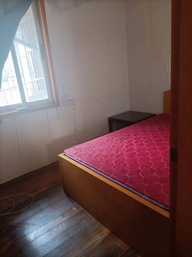 牡丹小区(海曙)，3室2厅1卫，85㎡，普装，租金1800元/月 租房