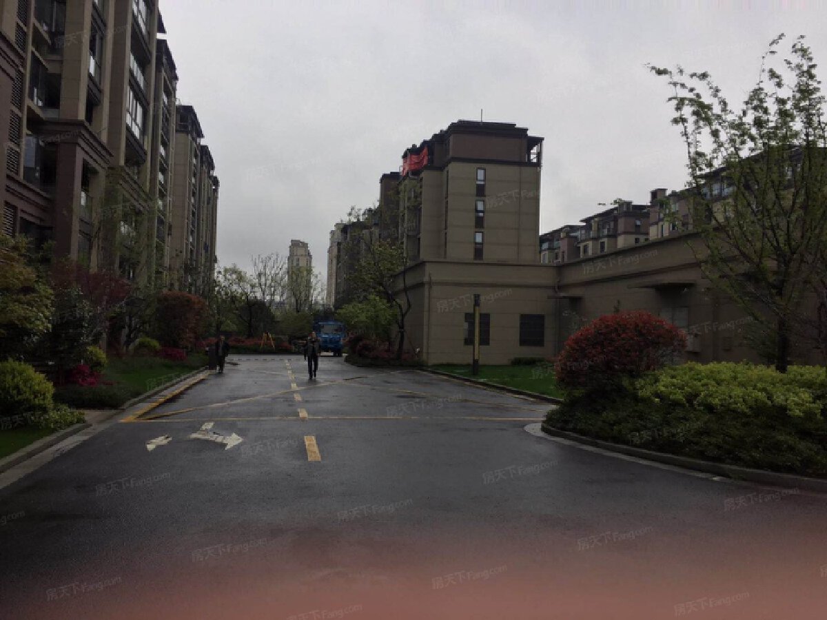 壹号院，3室2厅1卫，112.00㎡，精装，售价328万 二手房