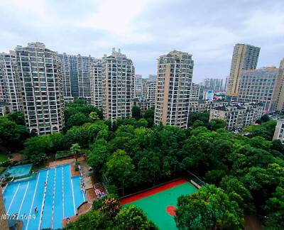 盛世华城，3室2厅1卫，102㎡，精装，租金3000元/月