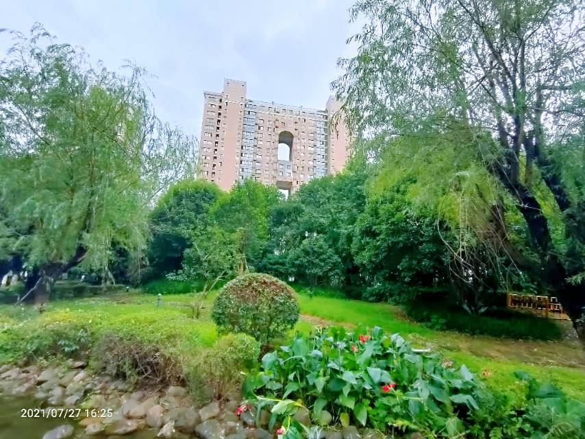 盛世华城，3室2厅1卫，102㎡，精装，租金3000元/月 租房