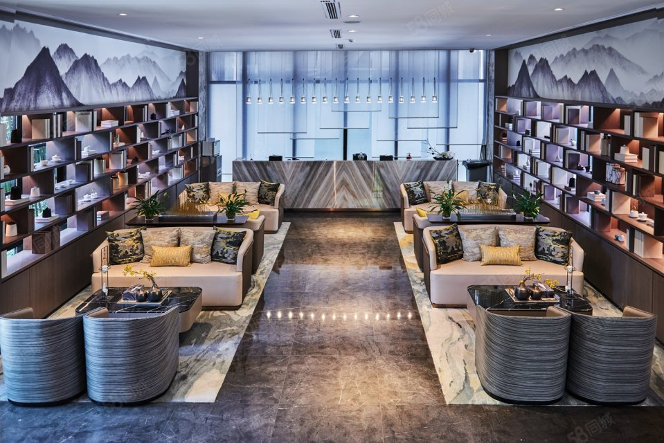 绿地观堂，4室2厅3卫，170.00㎡，别墅毛坯，售价368万 二手房