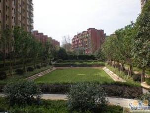 水岸枫情，2室2厅1卫，90.00㎡，精装，售价210万 二手房