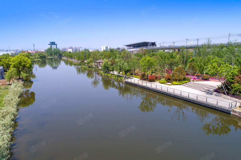 望庐花苑，4室2厅2卫，129.00㎡，售价500.00万 二手房