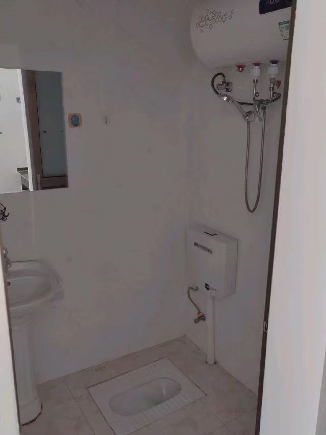 1室1厅1卫，18㎡，售价25万 二手房