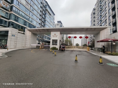 三期保利天悦，4室2厅2卫，127.23㎡，售价560.00万