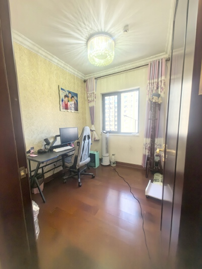 恒大城北区，3室2厅1卫，117.00㎡，精装，售价139万