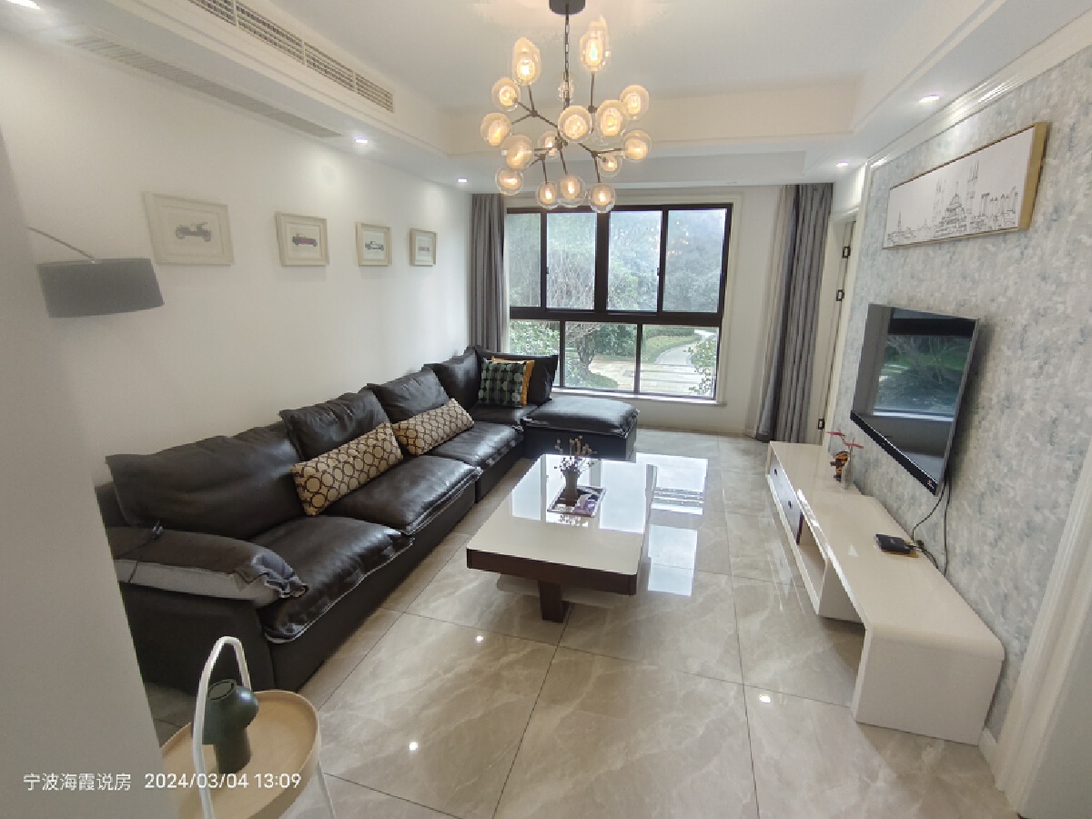 维科馨院西区，4室2厅2卫，127㎡，精装，售价278万 二手房