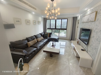 维科馨院西区，4室2厅2卫，127㎡，精装，售价278万