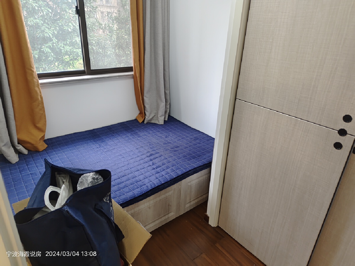 维科馨院西区，4室2厅2卫，127㎡，精装，售价278万 二手房