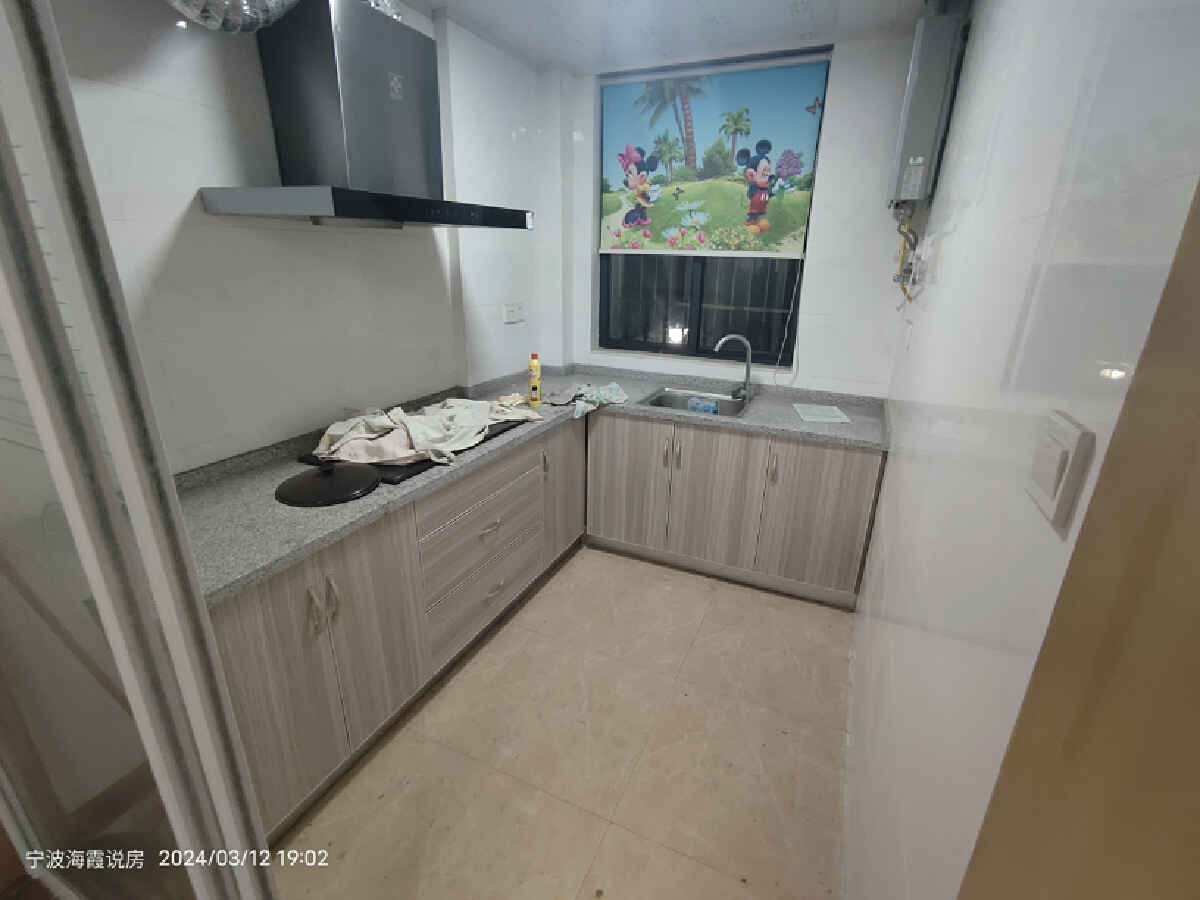 雷峰新村，2室2厅1卫，105㎡，精装，售价120万 二手房