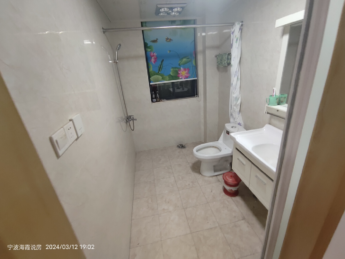 雷峰新村，2室2厅1卫，105㎡，精装，售价120万 二手房