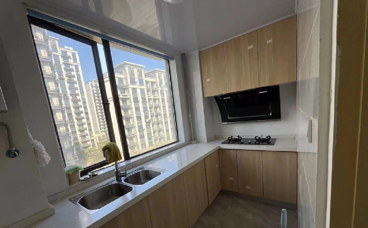 姚丰铭府，2室2厅1卫，99㎡，普装，租金3000元/月 租房