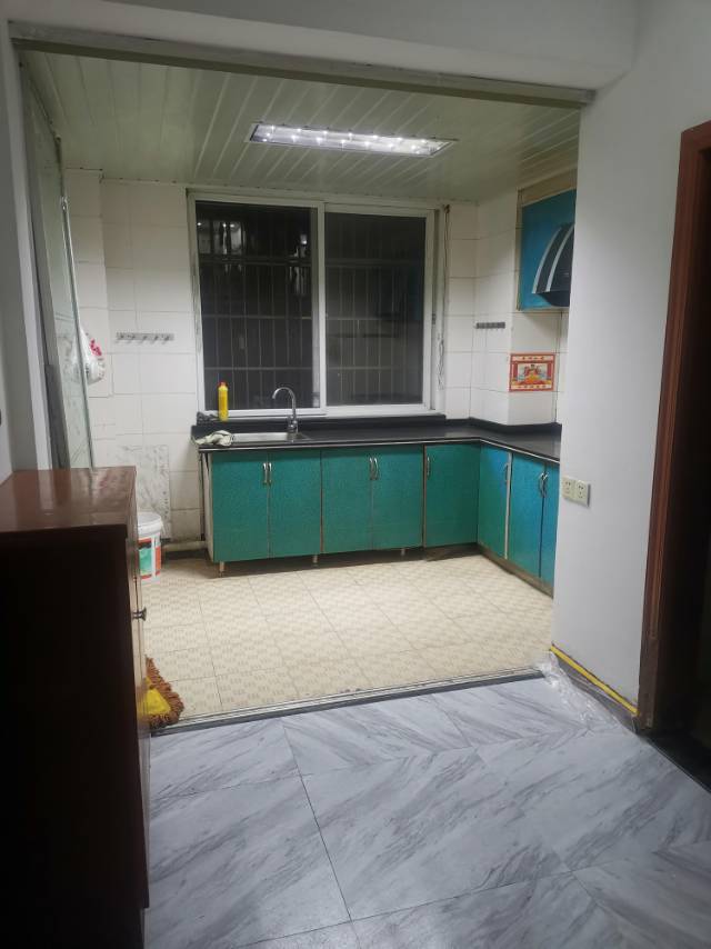 薛家新家园，2室1厅1卫，53.00㎡，普装，租金1800.00元/月 租房