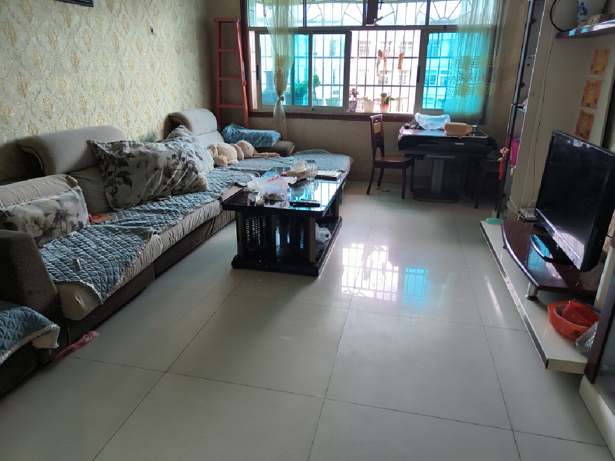 中医院宿舍，3室2厅1卫，105.00㎡，售价39.80万 二手房