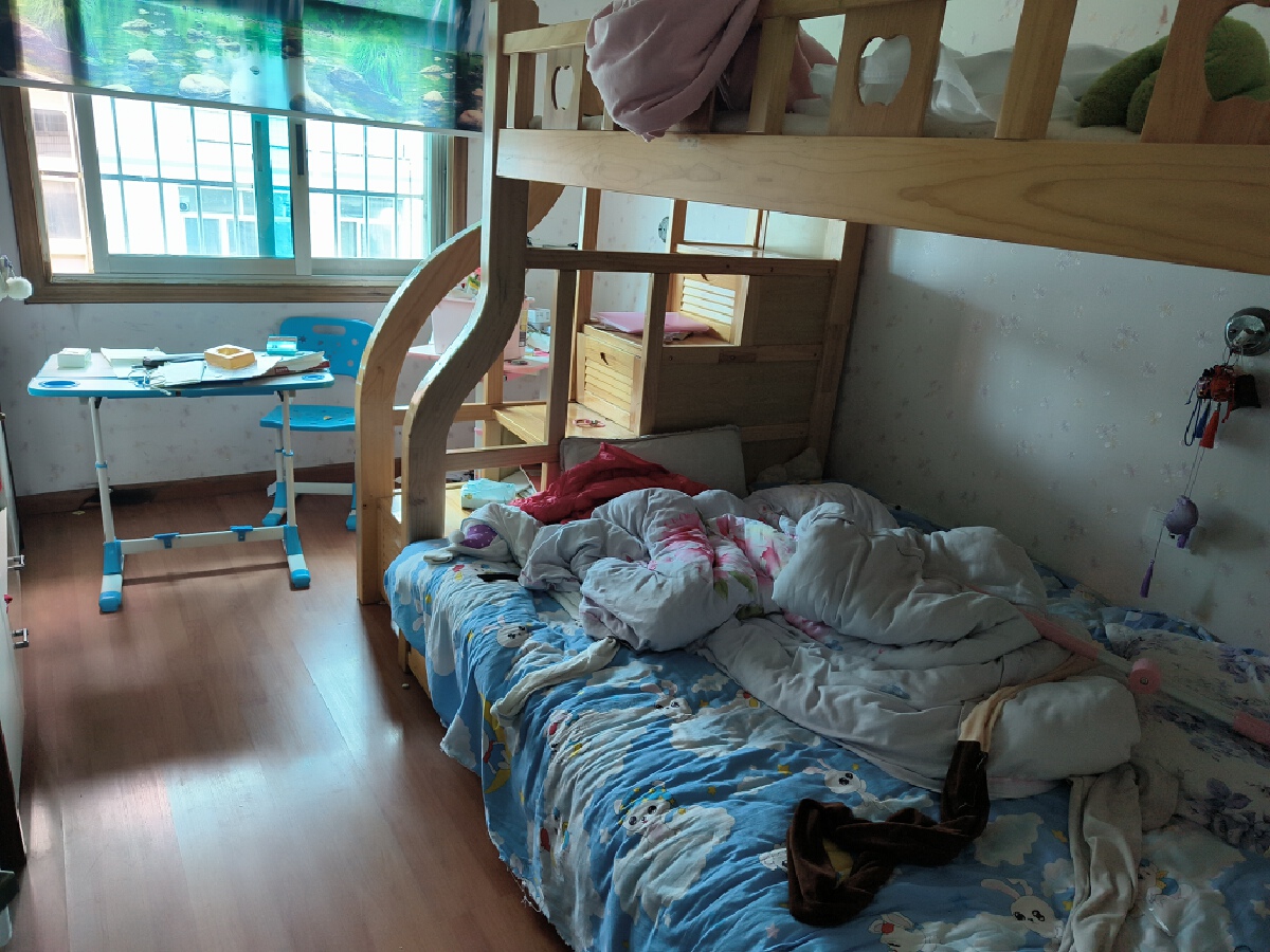 中医院宿舍，3室2厅1卫，105.00㎡，售价39.80万 二手房