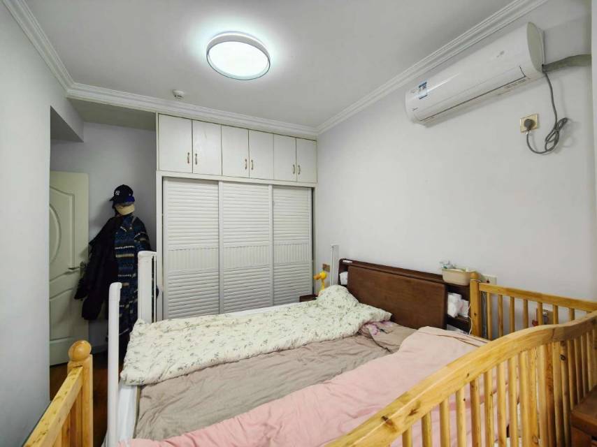 新筑鼎峰，2室1卫，64㎡，售价71万 二手房