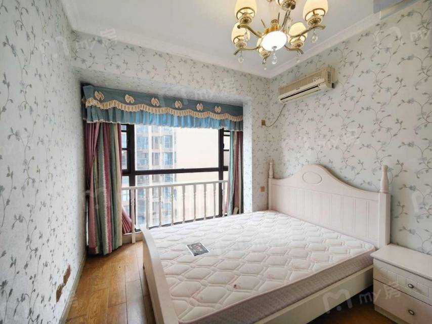 新筑鼎峰，2室2厅1卫，80.00㎡，精装，售价69万 二手房