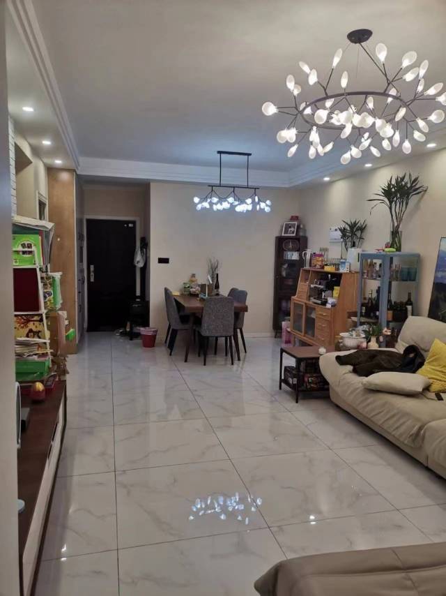 新筑鼎峰，3室2厅2卫，108.00㎡，精装，售价118.00万 二手房