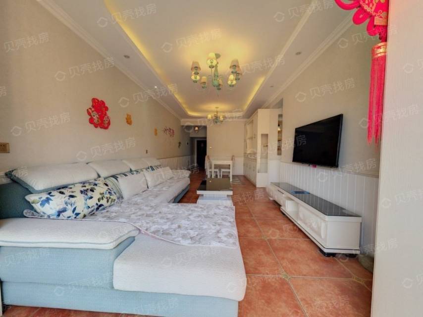 隆鑫印象城邦，2室2厅1卫，76㎡，精装，售价76万 二手房