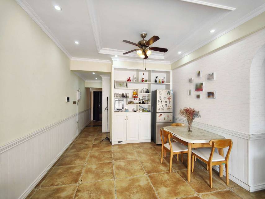 隆鑫印象城邦，2室2厅1卫，75.00㎡，精装，售价78.8万 二手房