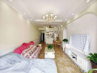 隆鑫印象城邦，2室2厅1卫，75.00㎡，精装，售价78.8万