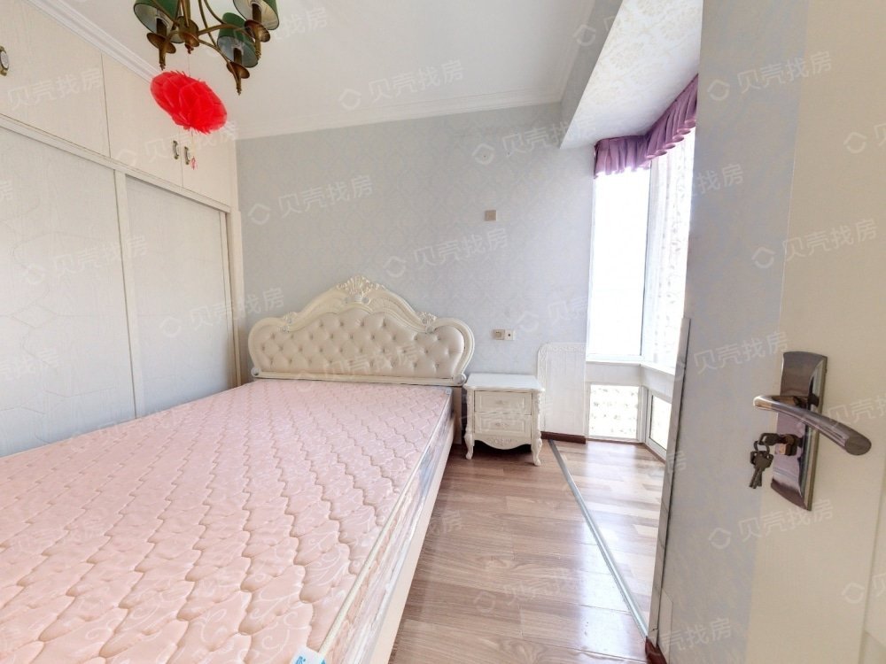 隆鑫印象城邦，2室2厅1卫，76㎡，精装，售价76万 二手房