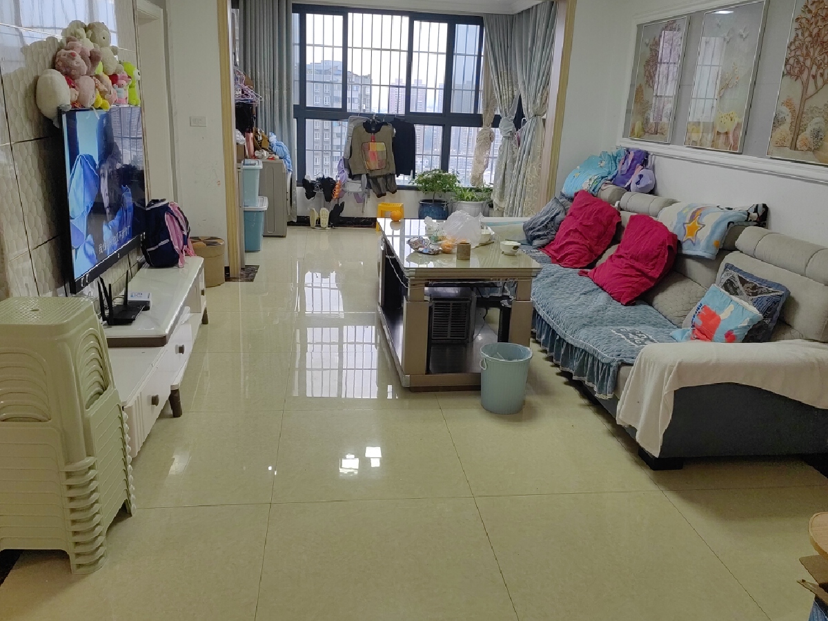 西贵府邸，3室2厅1卫，96.91㎡，售价45.00万 二手房