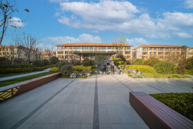 海通新邦山河城别墅