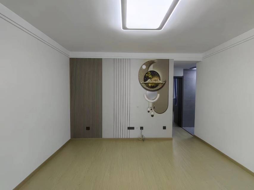 2室2厅1卫，76㎡，售价43.8万 二手房