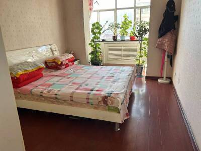 2室2厅1卫，90㎡，售价51万