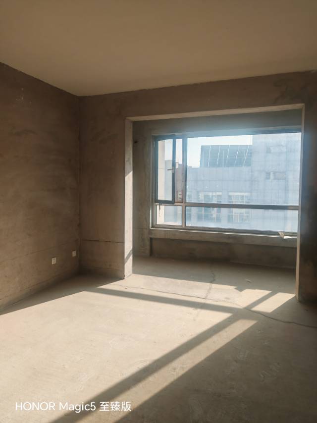 3室2厅2卫，128㎡，售价72万 二手房