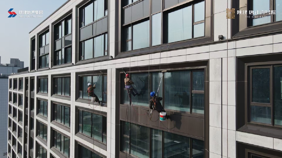 4室2厅3卫，202㎡，售价440万 二手房