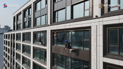 4室2厅3卫，202㎡，售价440万