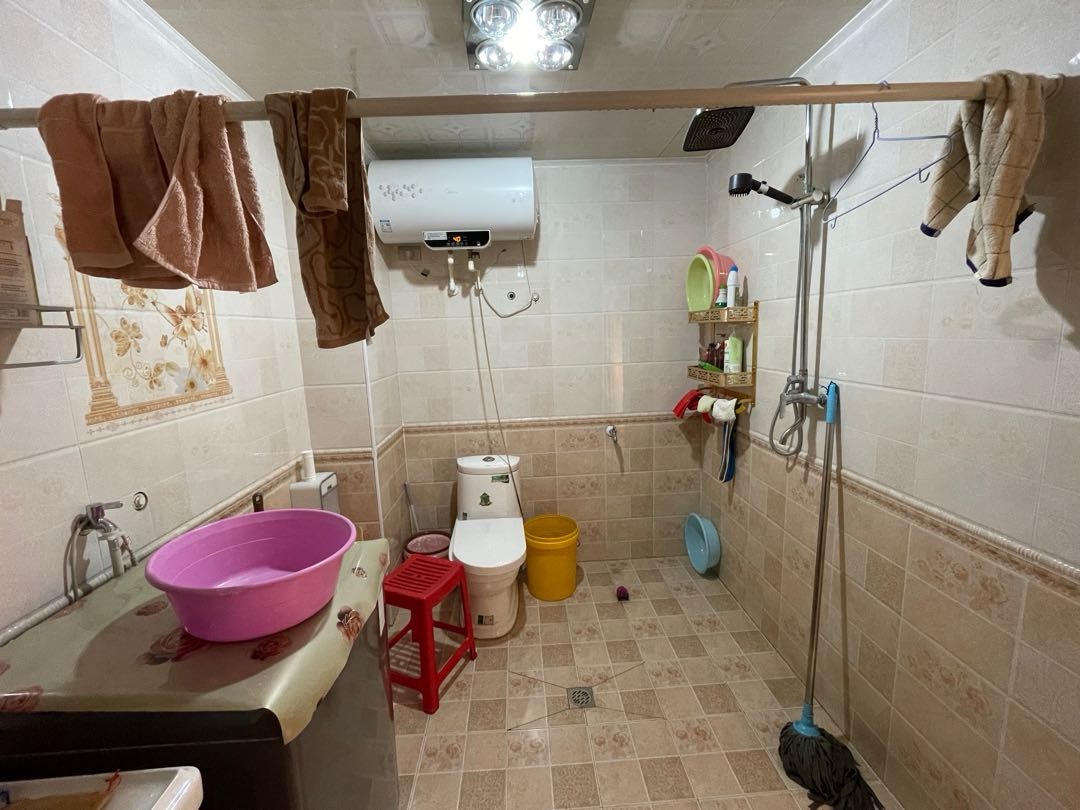 罡海小区，3室2厅1卫，110㎡，精装，售价37万 二手房