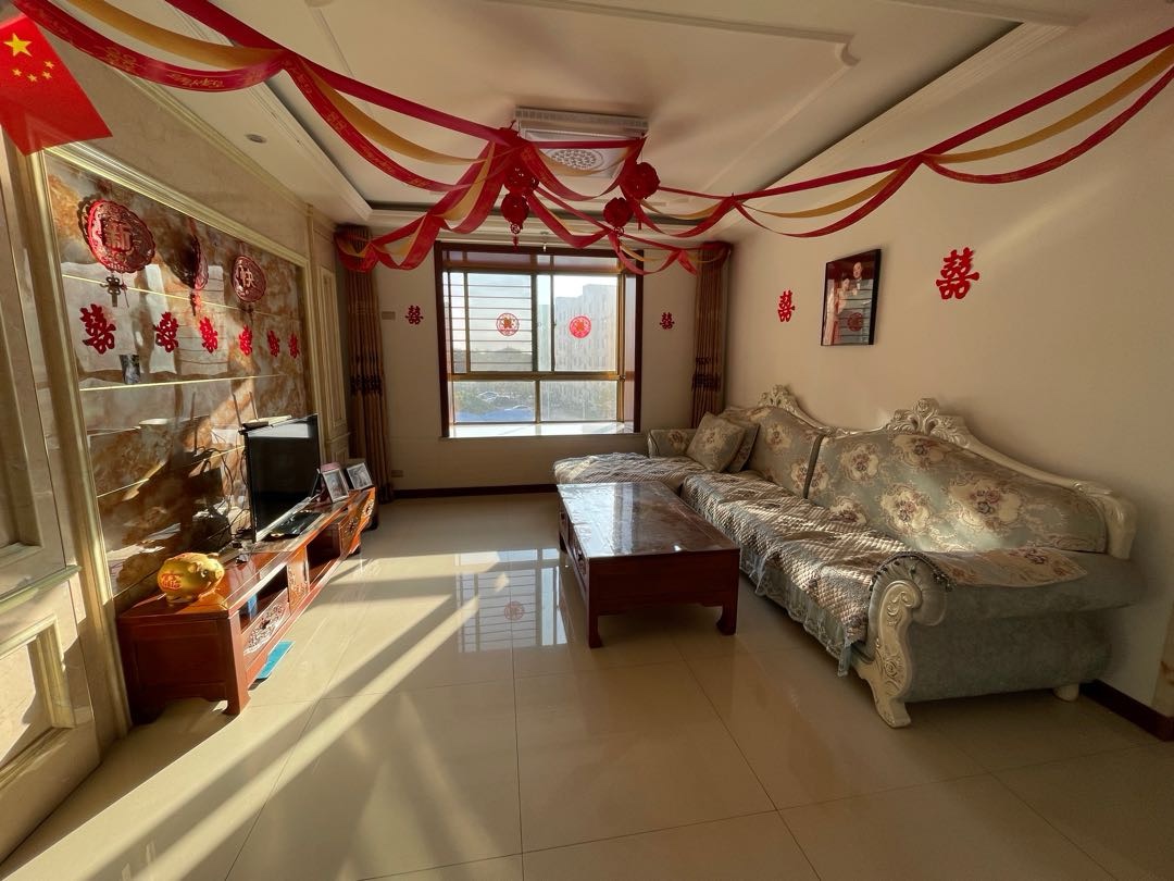 罡海小区，3室2厅1卫，110㎡，精装，售价37万 二手房