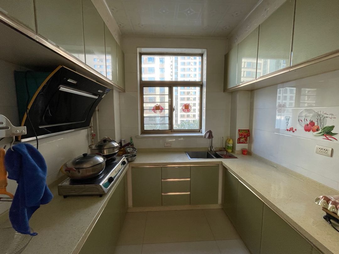 罡海小区，3室2厅1卫，110㎡，精装，售价37万 二手房