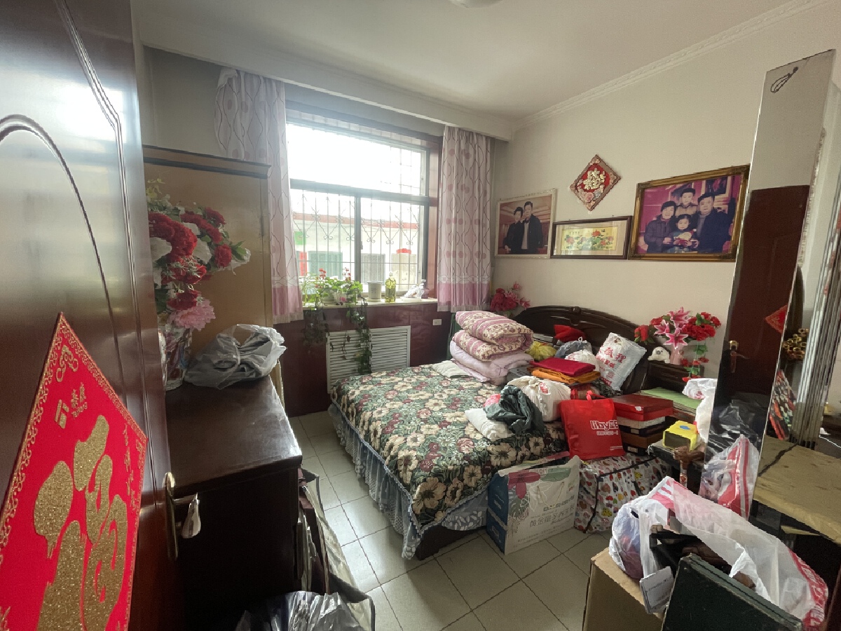 吕梁煤运小区，2室2厅1卫，80㎡，普装，售价56万 二手房