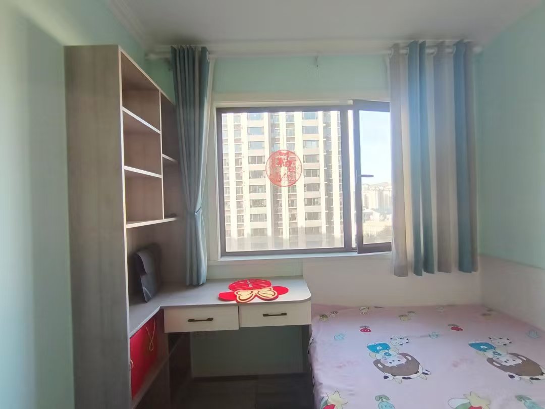 万达商圈 碧桂园 三室两厅 精装 带车位 可按揭  二手房