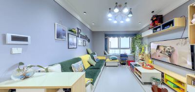 隆鑫印象城邦，3室2厅2卫，94㎡，售价97万